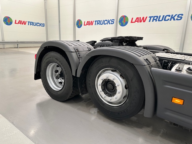Scania R450 6×2 Midlift Highline Tractor Unit