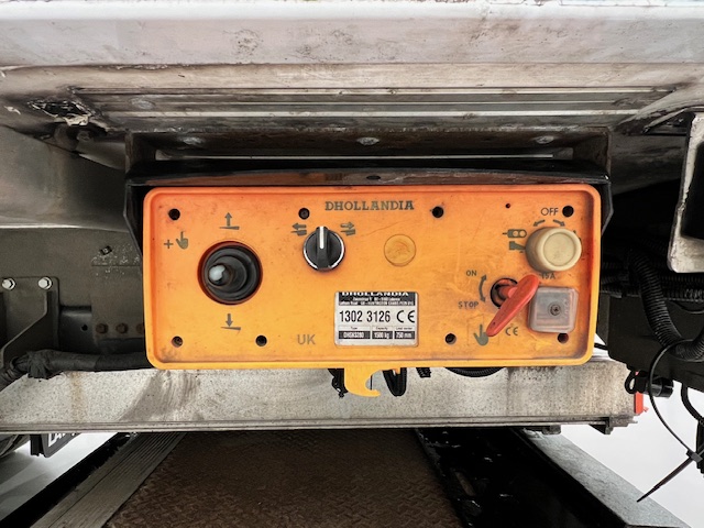 Mercedes Axor 1824 Day Cab Fridge Box