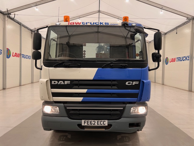 DAF CF75 310 Day Cab Dropside Brick Grab