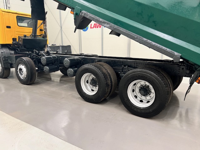Scania P380 8×4 Day Cab Steel Tipper Manual