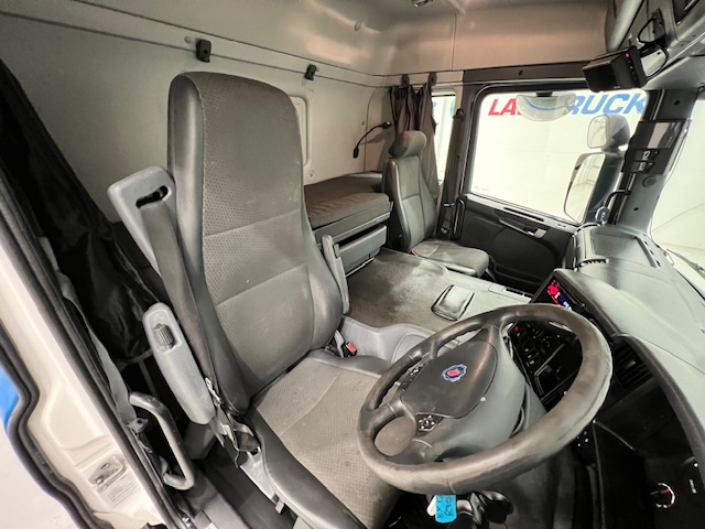 Scania P250 4×2 Sleeper Cab Fridge Box