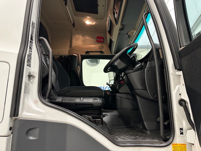 Mercedes Actros 1830 Sleeper Cab Box Van