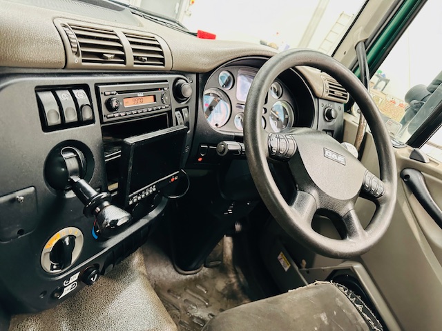 DAF CF75 310 Day Cab Dropside Brick Grab