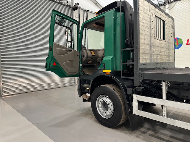 DAF CF75 310 6×2 Rear Lift Flatbed