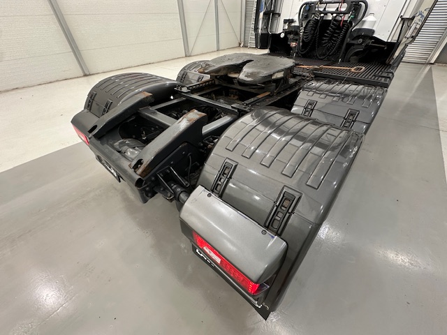 Scania R450 6×2 Highline Midlift Tractor Unit
