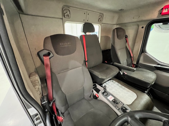 DAF LF 260 4×2 Rest Cab Tractor Unit