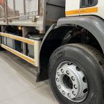 Renault C320 6×2 Day Cab Dropside with Crane - thumbnail
