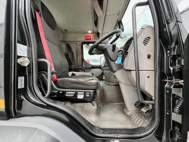 DAF LF 260 4×2 Rest Cab Tractor Unit