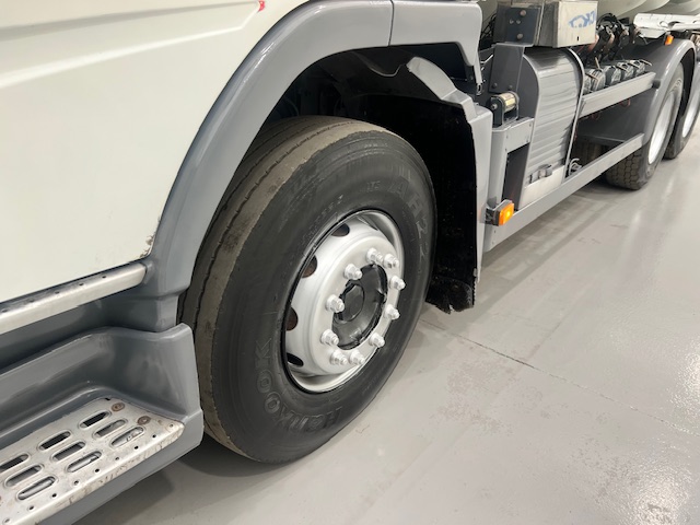 Volvo FM9 300 19000 Litre Fuel Tanker