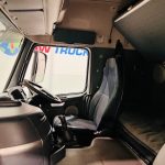 Volvo FM9 260 10 Tyre Sleeper Cab Curtainsider - thumbnail