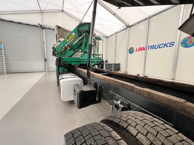 Scania P270 10 Tyre Day Cab Bulk Tipper with Crane