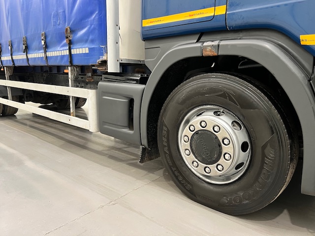 Scania G440 6×2 10 Tyre Sleeper Cab Curtainsider