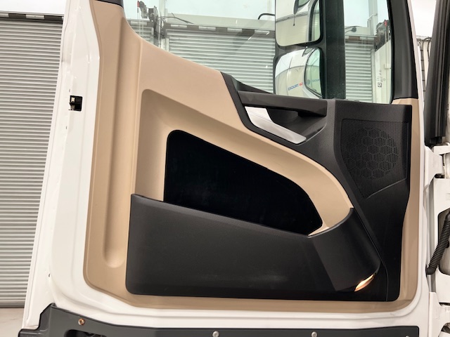 Mercedes Actros 2545 6×2 Midlift Tractor Unit