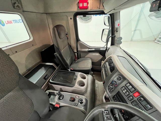 DAF LF 260 4×2 Rest Cab Tractor Unit