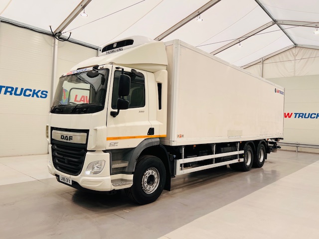 DAF CF 330 6×2 Rear Lift Fridge Box