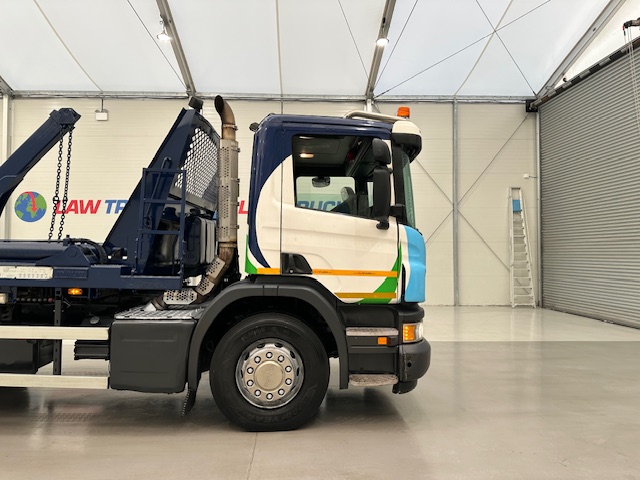 Scania P250 4×2 Day Cab Skip Loader