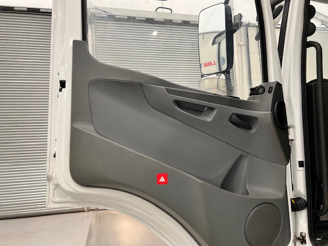 Mercedes Axor 2533 6×2 20000 Litre Tanker