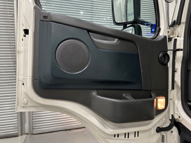 Volvo FM 450 Dropside Brick Grab Drawbar