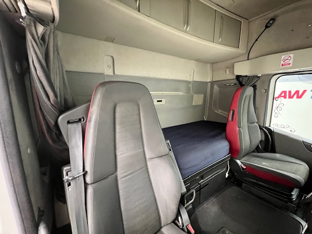 Volvo FH 500 6×2 Sleeper Cab Midlift Tractor Unit