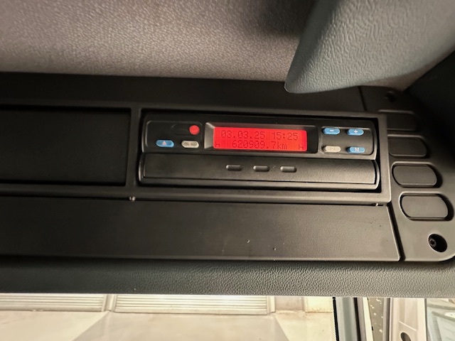 DAF CF65 220 Sleeper Cab Fridge Box