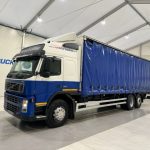 Volvo FM 300 6×2 Sleeper Cab Curtainsider - thumbnail