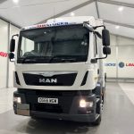 MAN TGM 18.250 4×2 Sleeper Cab Curtainsider - thumbnail