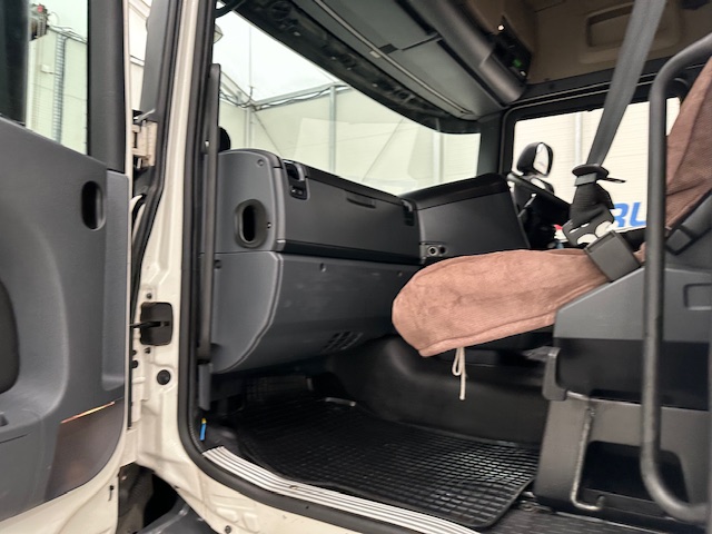 Scania R450 6×2 Rear Lift Highline Tractor Unit PTO