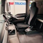 MAN TGM 18.250 Sleeper Cab Curtainsider - thumbnail