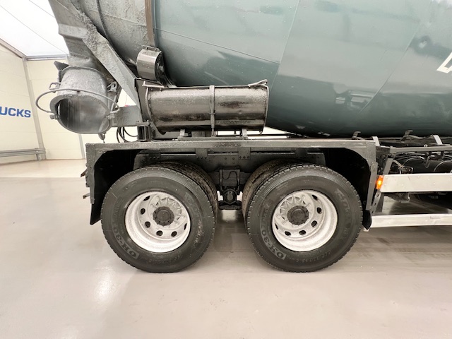 Hino 700 3241 8×4 Cement Mixer