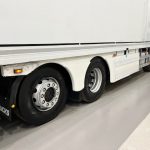 Mercedes Antos 2540 6×2 Rear Lift Day Cab Fridge Box - thumbnail