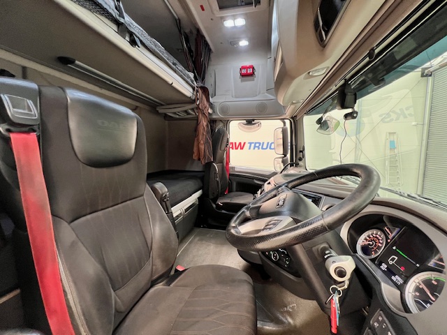 DAF XF 480 6×2 Midlift Tractor Unit
