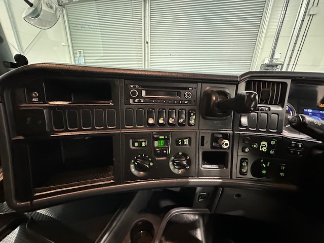 Scania R450 6×2 Midlift Topline Tractor Unit