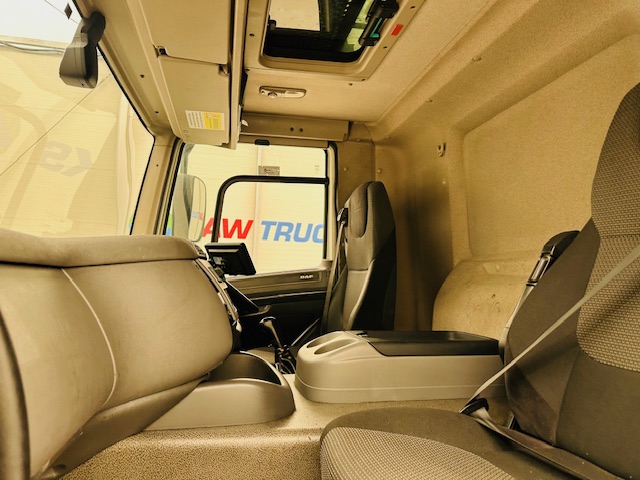 DAF CF 290 6×2 Rear Steer Fridge Box