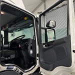 Scania P280 6×2 Rear Lift Day Cab Fridge Box - thumbnail