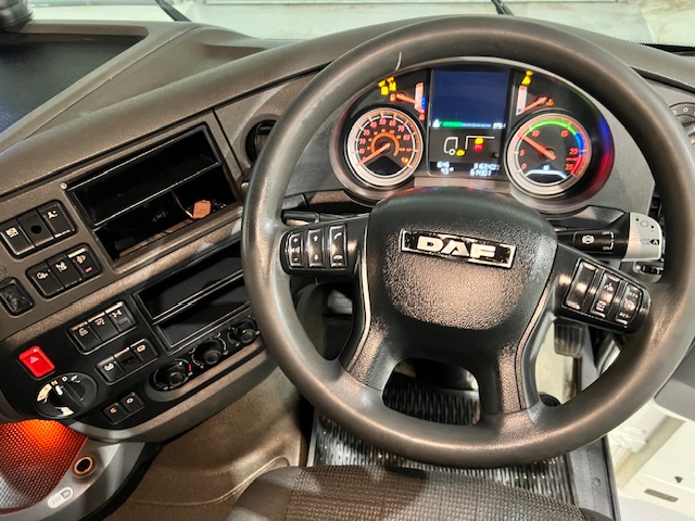 DAF XF 460 6×2 Space Cab Tractor Unit