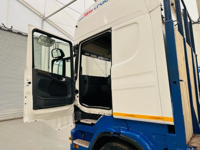 Scania R480 Rear Lift Sleeper Cab Flatbed Manual