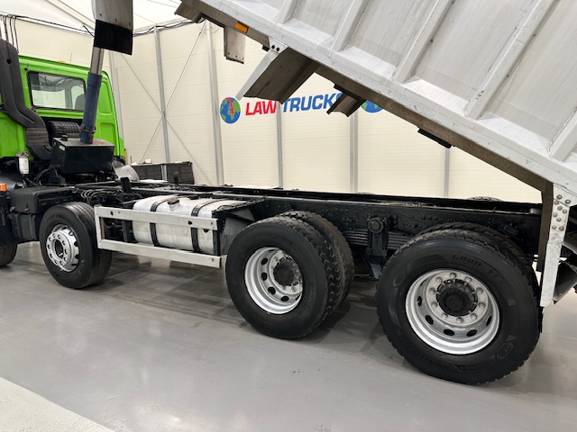 DAF CF 370 8×4 Day Cab Tipper Manual