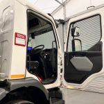 Renault C320 6×2 Day Cab Dropside with Crane - thumbnail