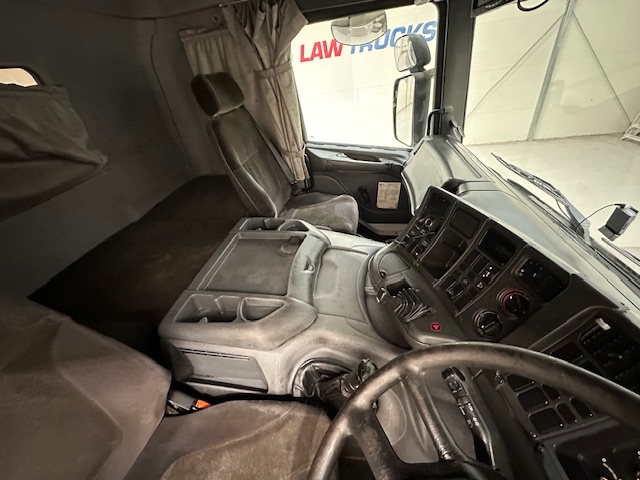 Scania P94 230 Sleeper Cab Curtainsider