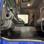 Scania 114 340 6×2 Rear Lift Sleeper Cab Curtainsider - thumbnail
