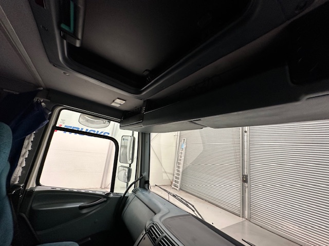 DAF CF65 220 Sleeper Cab Fridge Box