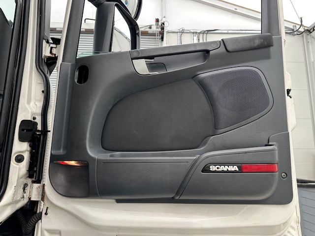 Scania R450 6×2 Midlift Highline Tractor Unit