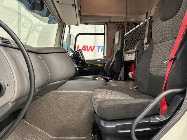DAF CF 440 6×2 Sleeper Cab Dropside Drawbar Spec