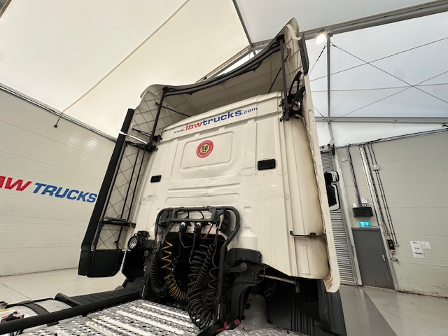 Scania R450 6×2 Midlift Highline Tractor Unit