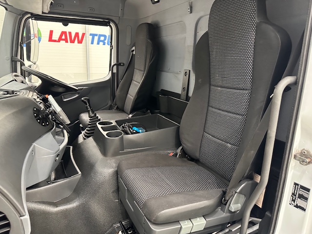 Mercedes Axor 1824 Day Cab Box Van