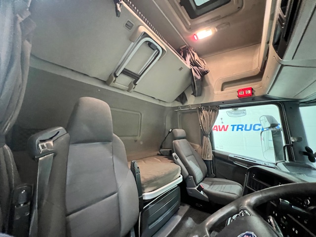 Scania R450 6×2 Midlift Topline Tractor Unit