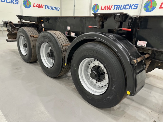Dennison Tri Axle Sliding Skeletal Trailer BPW