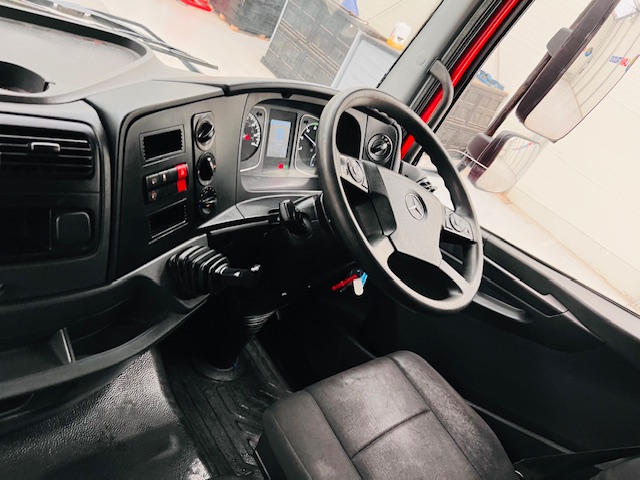 Mercedes Atego 816 Day Cab Curtainsider