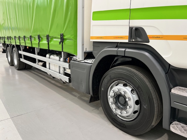 Scania P280 6×2 10 Tyre Rear Lift Curtainsider