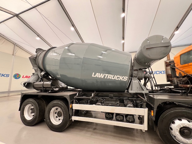 Hino 700 3241 8×4 Cement Mixer